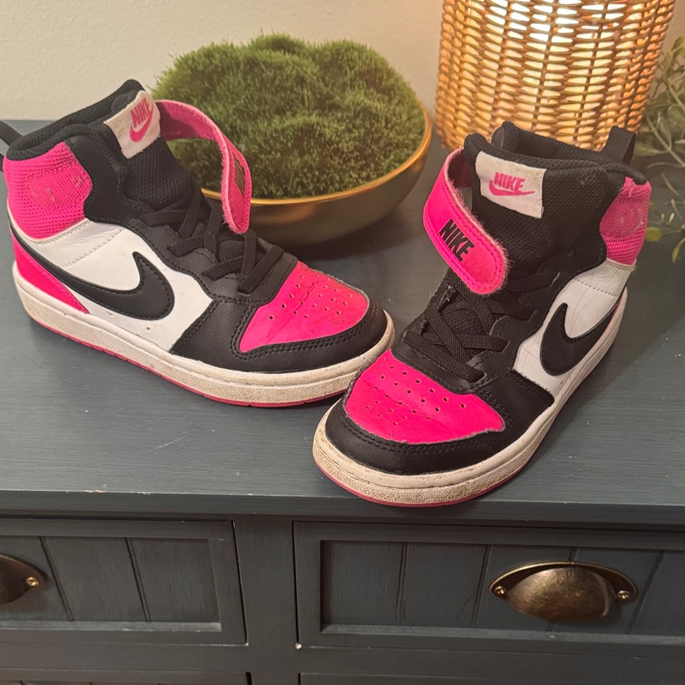 Nike Kids' Black and Pink Sneakers